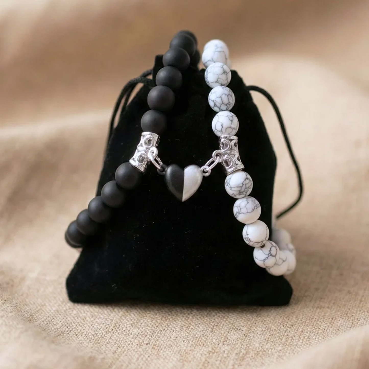 Nivora - Love Bracelet